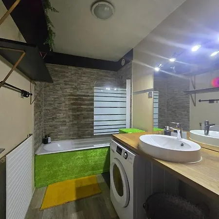 Bollywood - 2 Ch. - Wifi - Centre-ville - Spacieux Apartman *